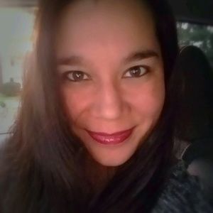 Meet your Posher, Angeline